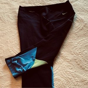 Nike Black Capri Exercise Pants